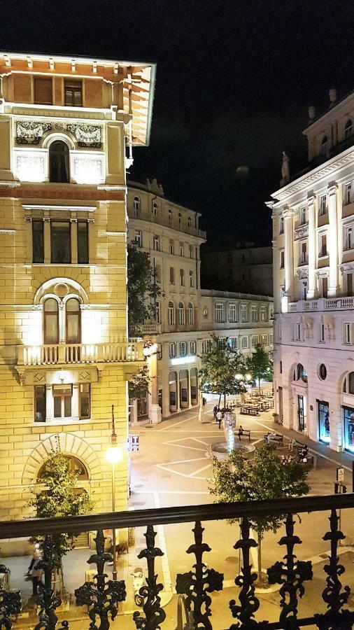 Trieste Center Rooms&Apartments Buitenkant foto